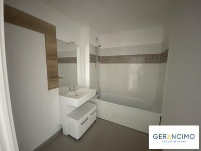 Appartement - 75 m² - 4 pièces