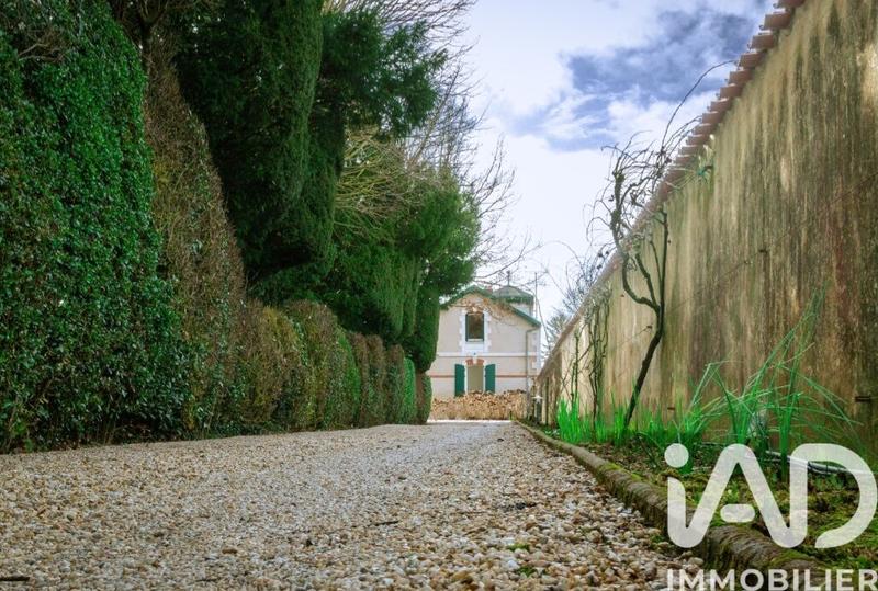 Maison - 188 m² - 8 pièces