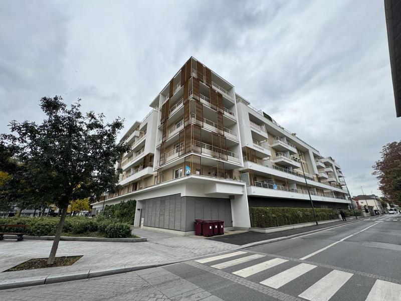 Appartement - 106 m² - 5 pièces