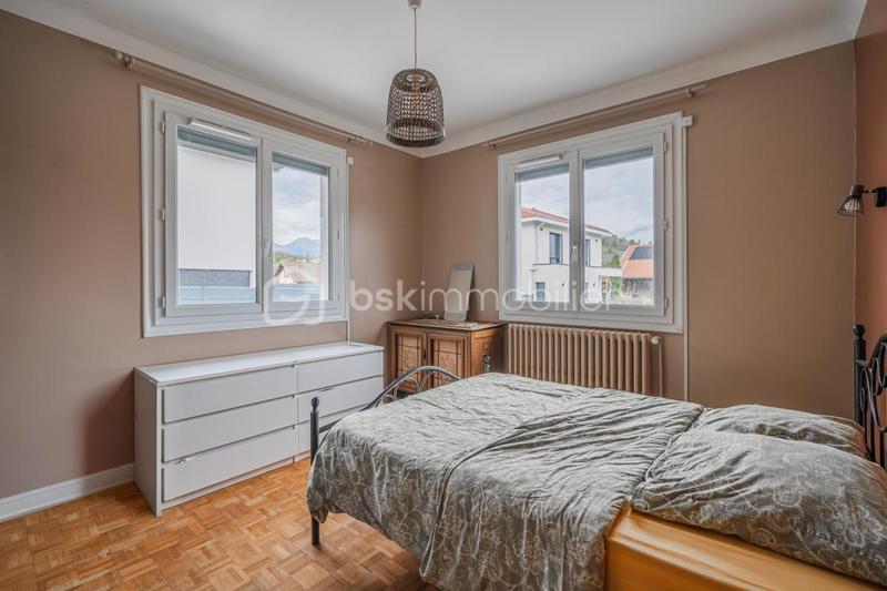Appartement - 100 m² - 3 pièces