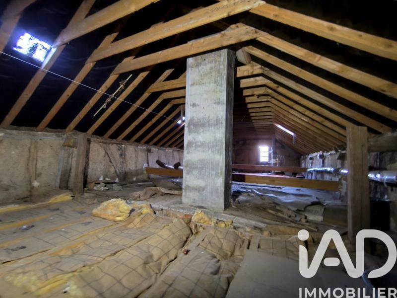 Maison - 163 m² - 9 pièces