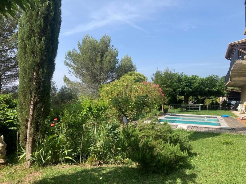 Villa - 230 m² - 11 pièces