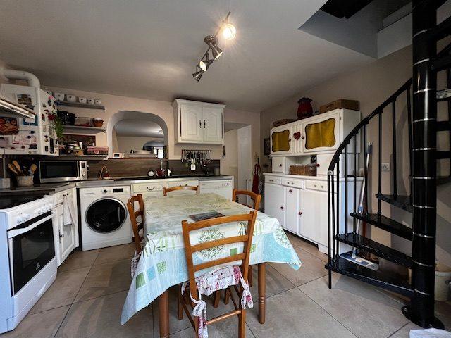 Maison - 81 m² - 5 pièces