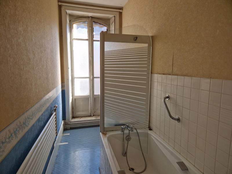 Appartement - 125 m² - 6 pièces