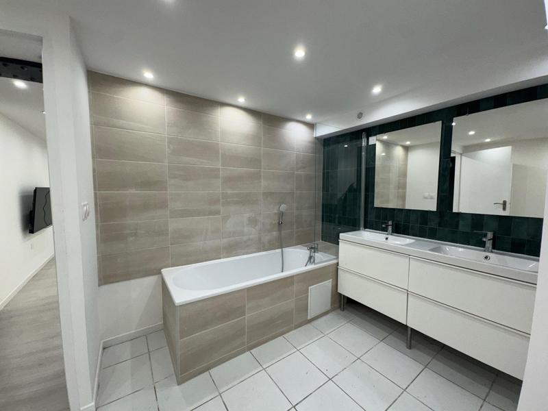 Appartement - 179 m² - 4 pièces