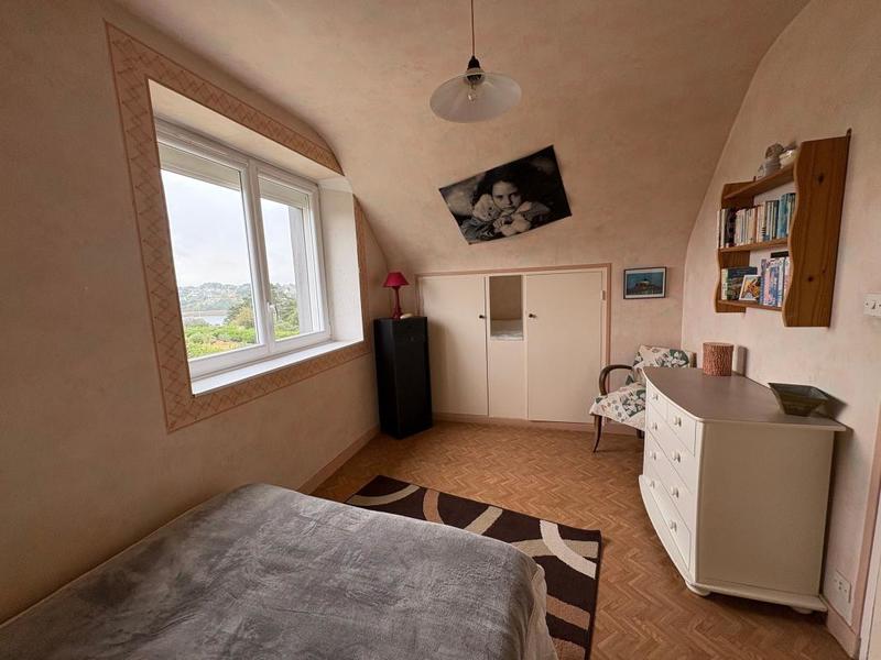 Maison - 96 m² - 5 pièces