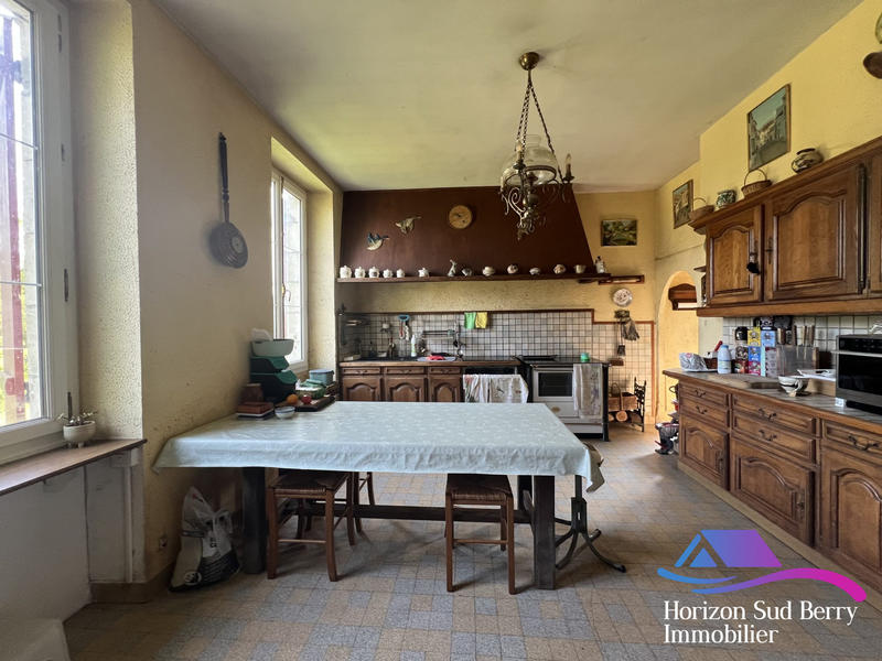 Maison - 212 m² - 7 pièces