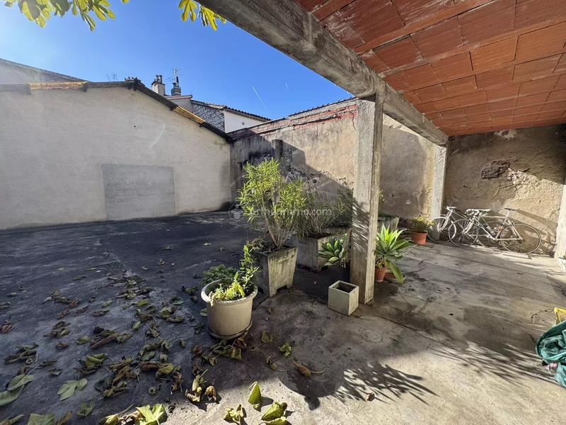 Maison - 200 m² - 8 pièces