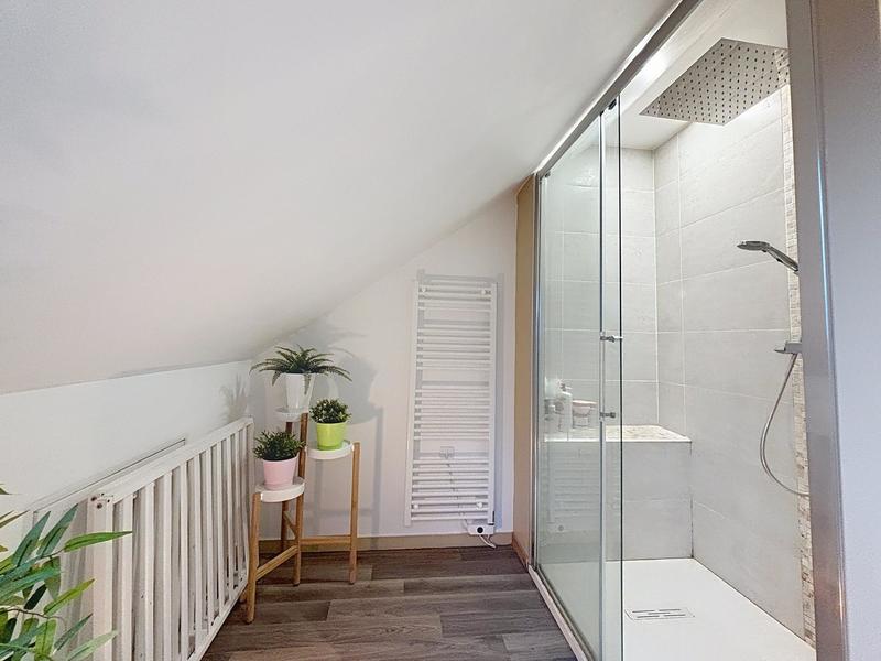 Maison - 153 m² - 8 pièces