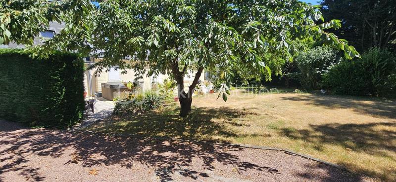 Maison traditionnelle - 159 m² - 6 pièces