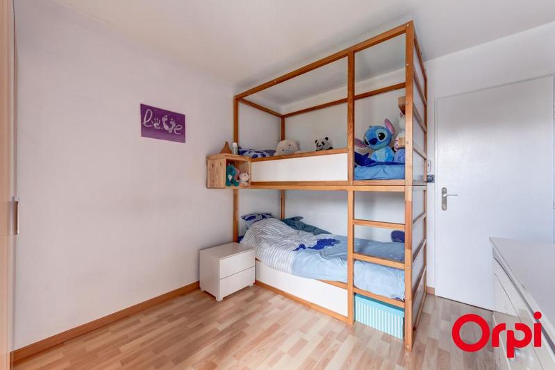 Appartement - 96 m² - 5 pièces