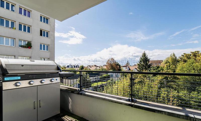 Appartement - 90 m² - 5 pièces