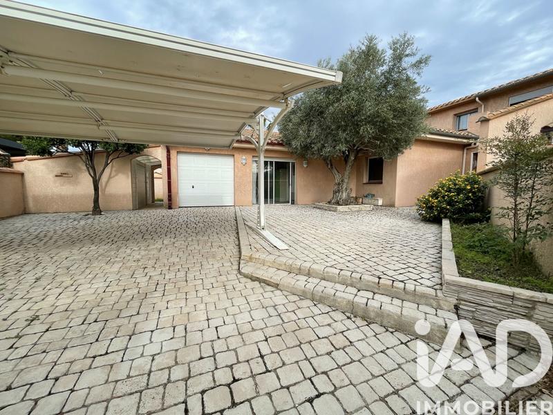 Maison - 240 m² - 9 pièces