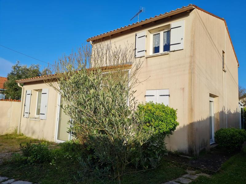 Maison - 105 m² - 5 pièces