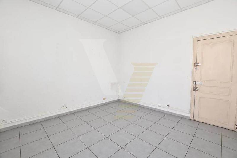 Bureau - 109 m² - 4 pièces