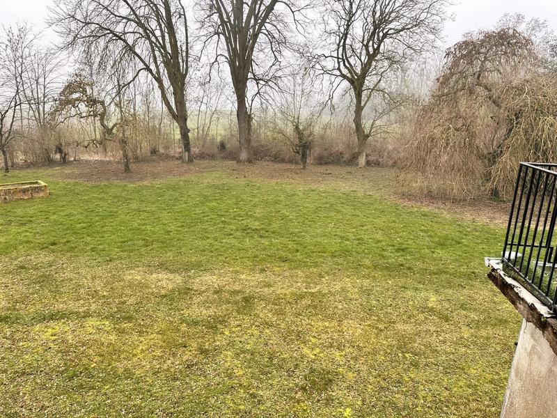 Maison - 400 m² - 12 pièces