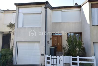 Maison - 80 m² - 4 pièces