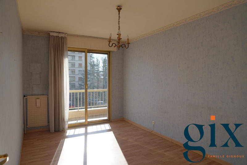 Appartement - 98 m² - 4 pièces