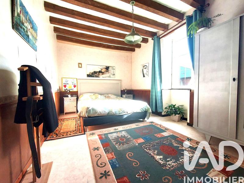 Maison - 175 m² - 9 pièces