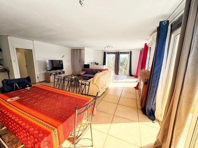 Maison - 167 m² - 8 pièces