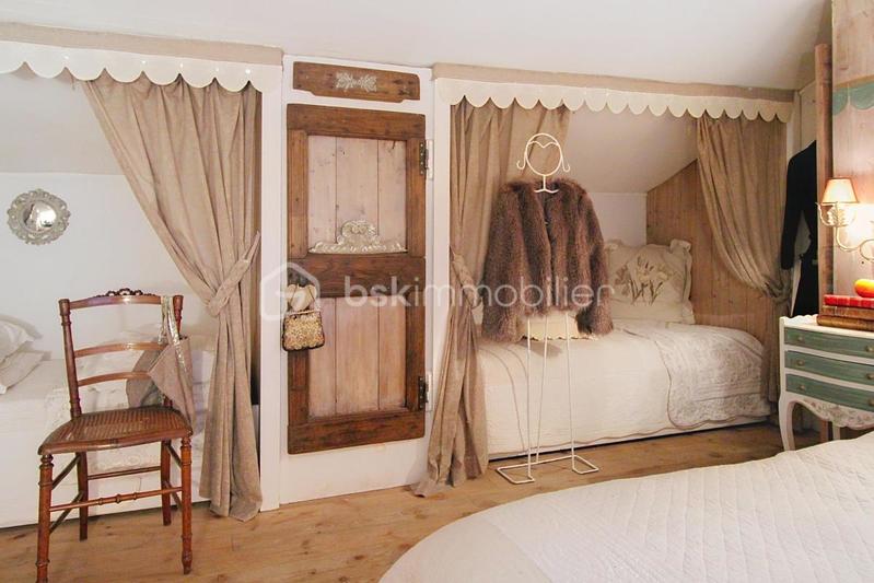 Corps de ferme - 150 m² - 10 pièces