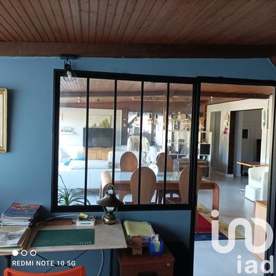 Maison - 218 m² - 7 pièces