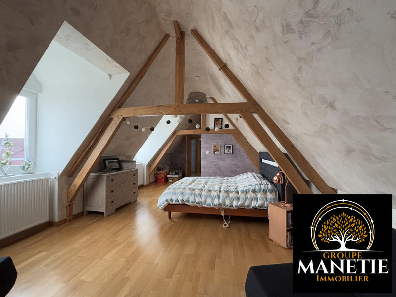 Maison - 226 m² - 8 pièces