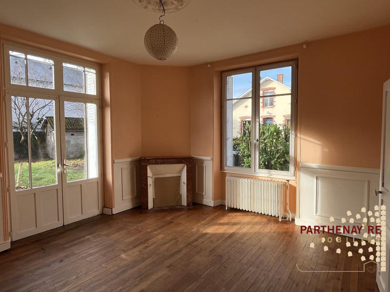 Maison - 92 m² - 5 pièces