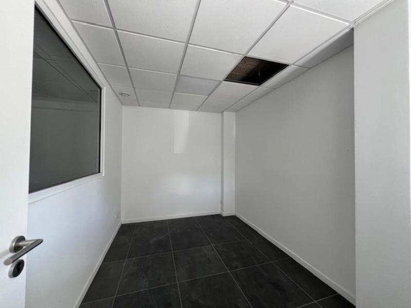 Local commercial - 206 m² - 3 pièces