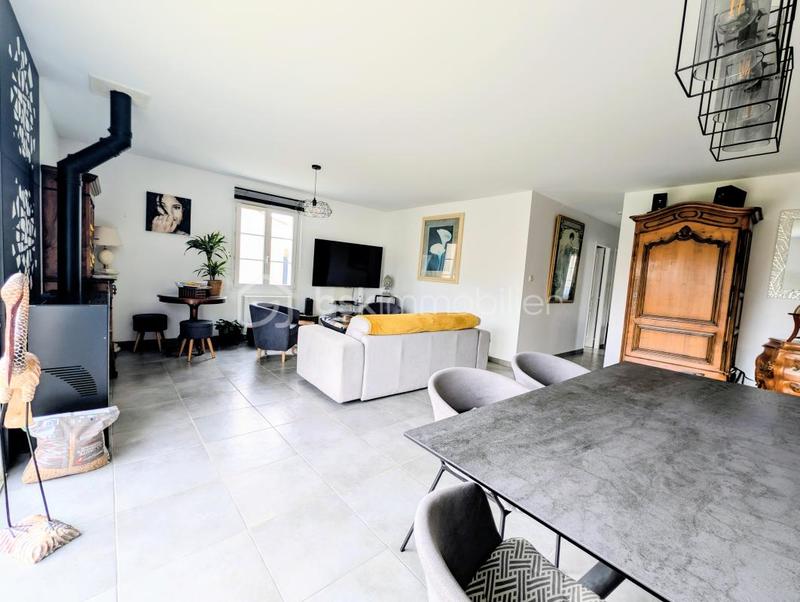 Maison traditionnelle - 97 m² - 4 pièces