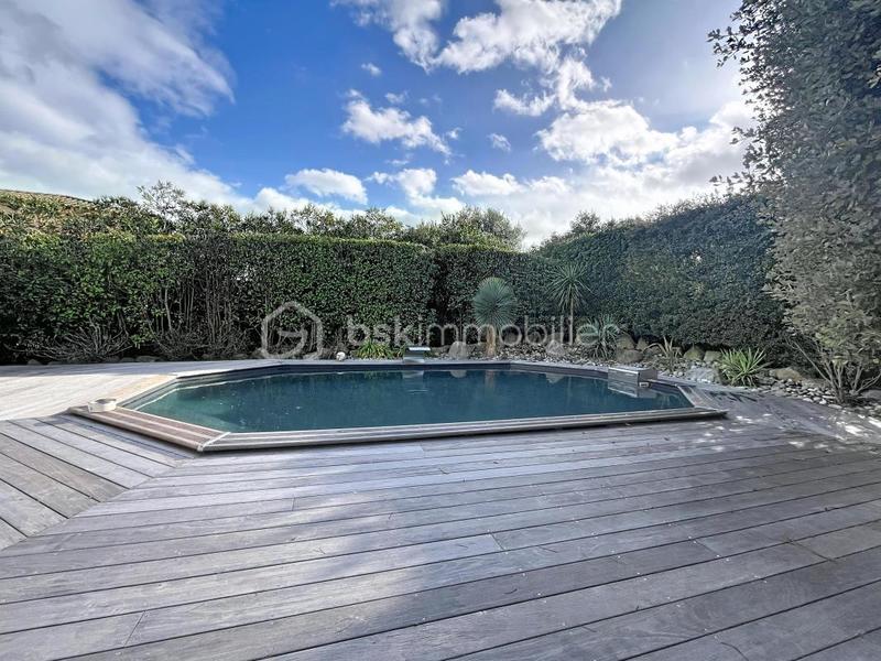 Maison - 98 m² - 4 pièces