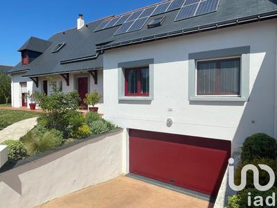 Maison - 220 m² - 8 pièces