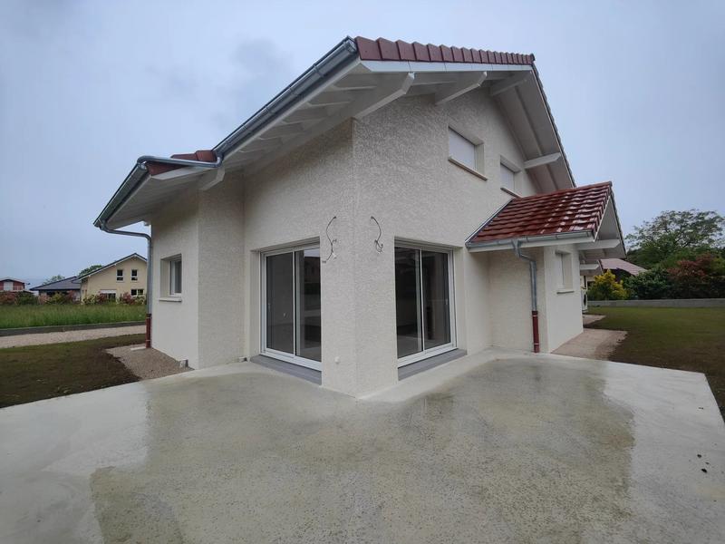 Maison - 102 m² - 5 pièces