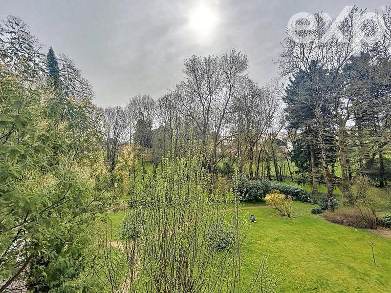 Maison - 177 m² - 6 pièces