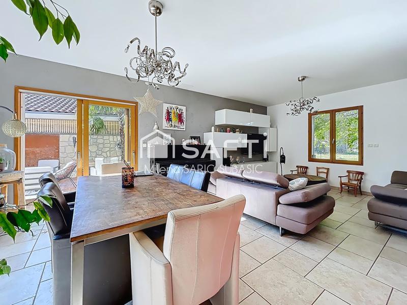 Maison - 161 m² - 5 pièces