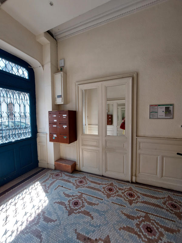 Appartement - 93 m² - 4 pièces