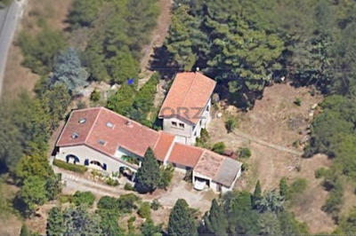 Maison traditionnelle - 214 m² - 8 pièces