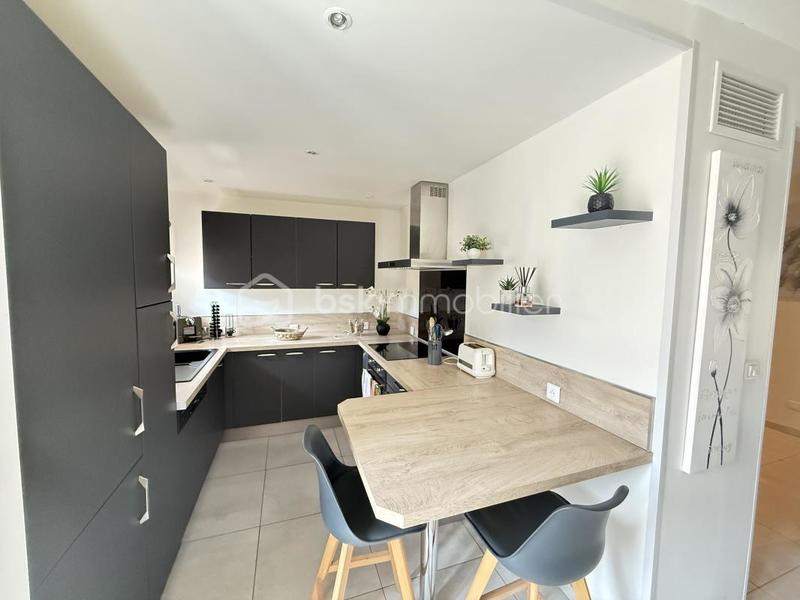 Appartement - 82 m² - 3 pièces