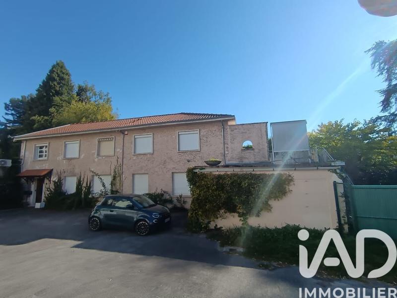 Maison de ville - 241 m² - 8 pièces