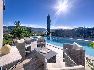 Villa - 140 m² - 5 pièces