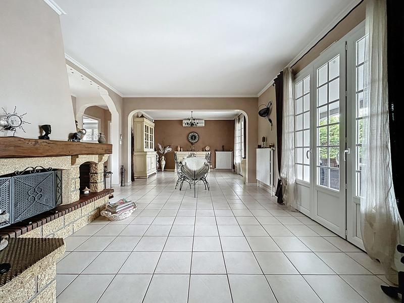 Maison ancienne - 223 m² - 14 pièces