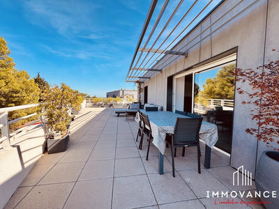 Appartement - 105 m² - 4 pièces