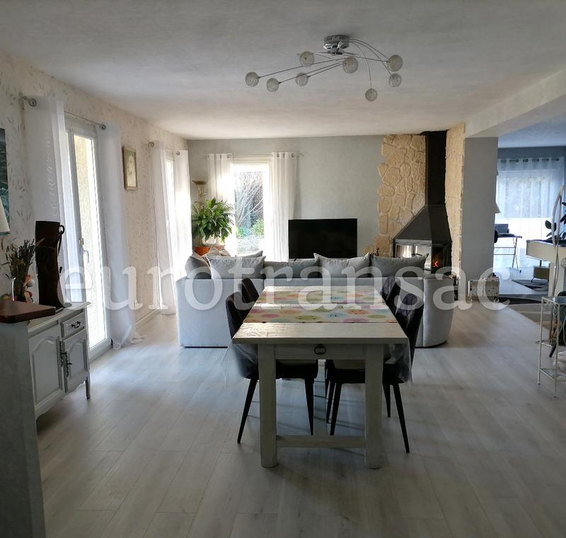 Villa - 161 m² - 4 pièces