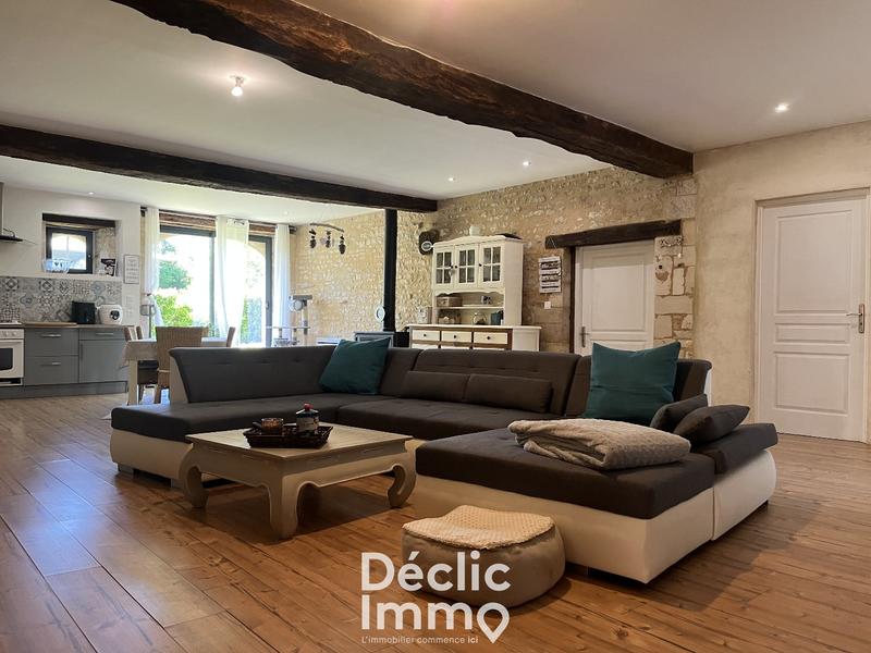 Maison en pierre - 286 m² - 8 pièces