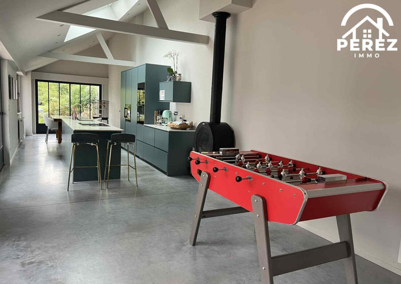 Maison - 193 m² - 6 pièces