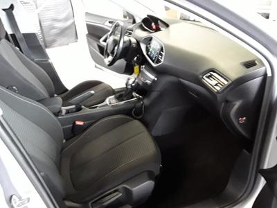 Peugeot 308 Sw 1.6 Bluehdi 120 Cv Active Business Eat6