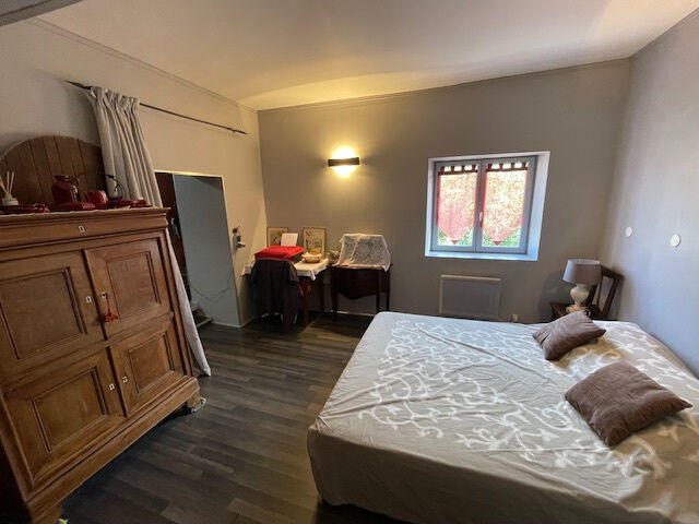 Maison - 210 m² - 5 pièces