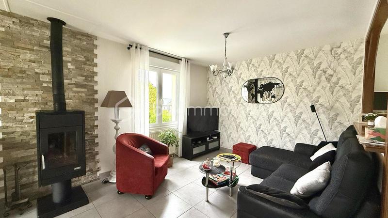 Maison - 98 m² - 5 pièces