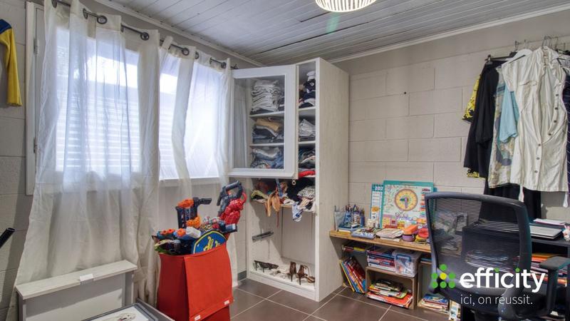 Maison - 90 m² - 5 pièces