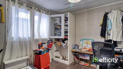 Maison - 90 m² - 5 pièces